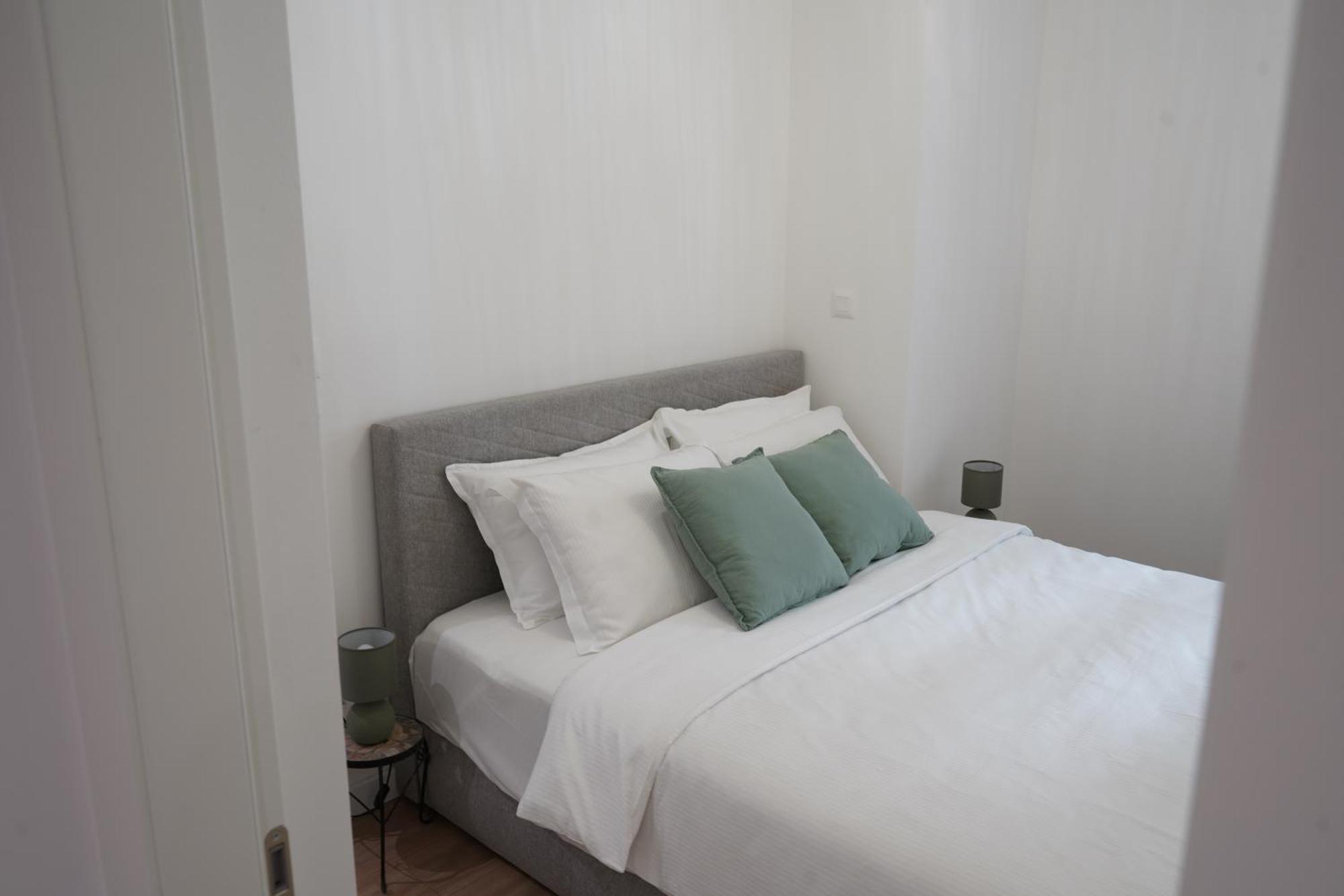 Luxury Beachside Stobrec, 30m To Pebble Beach, Restaurants, Center Of Stobrec Appartamento Spalato